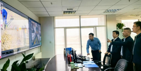 节日期间省工信厅党组成员、副厅长张勇同志带队开展 安全生产值班值守检查