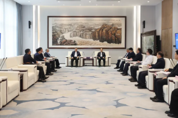 中国煤炭工业协会会长付建华一行...